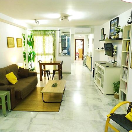 Apartamento Malagueta Campos Eliseos Malaga Exterior photo