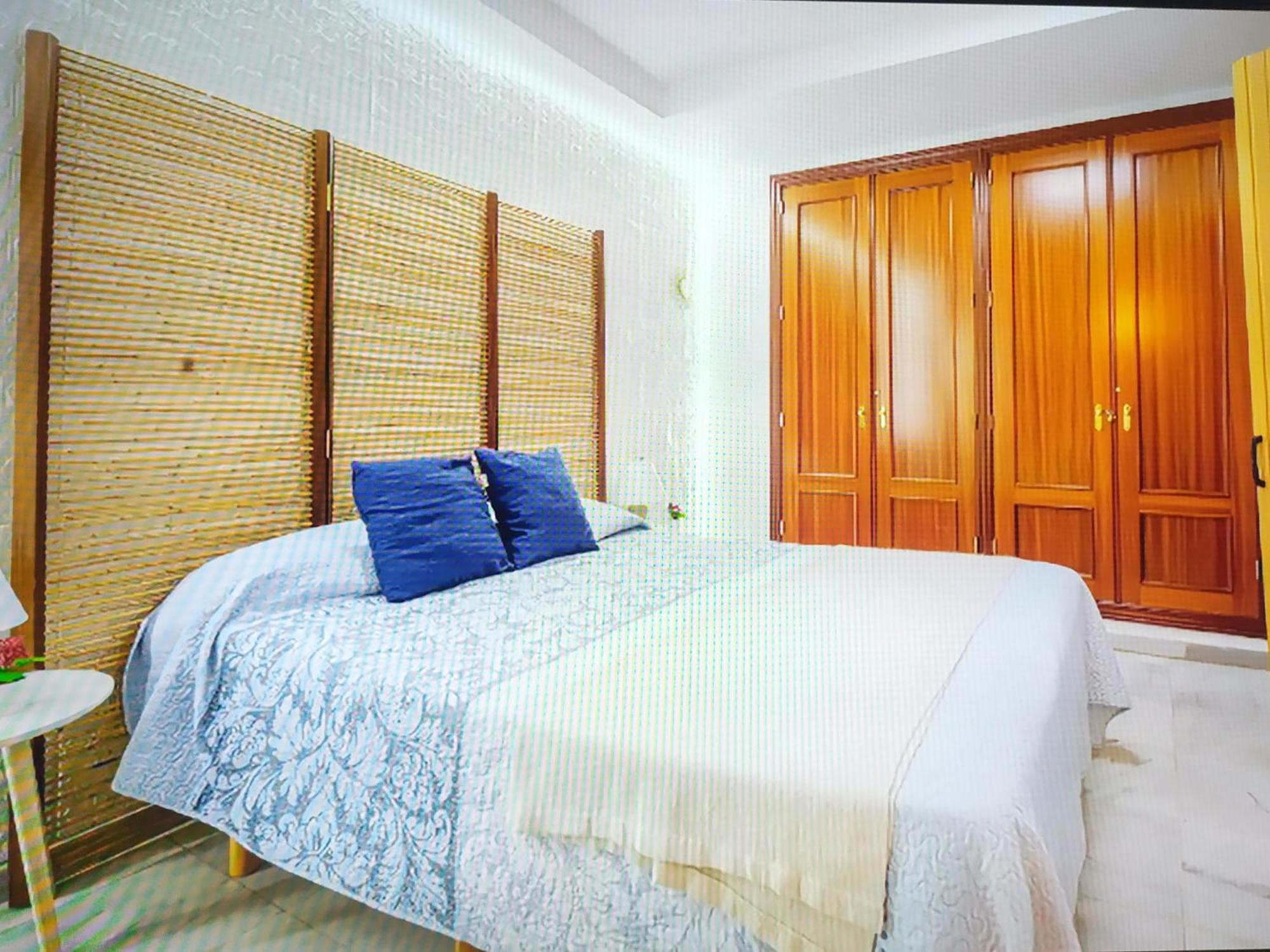 Apartamento Malagueta Campos Eliseos Malaga Exterior photo